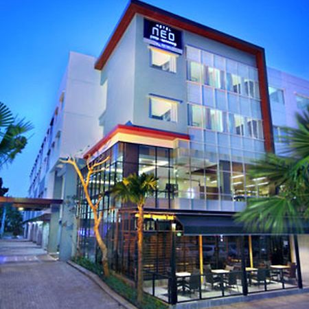Hotel Neo Candi Simpang Lima - Semarang By Aston Exterior photo
