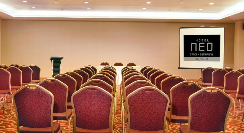 Hotel Neo Candi Simpang Lima - Semarang By Aston Exterior photo
