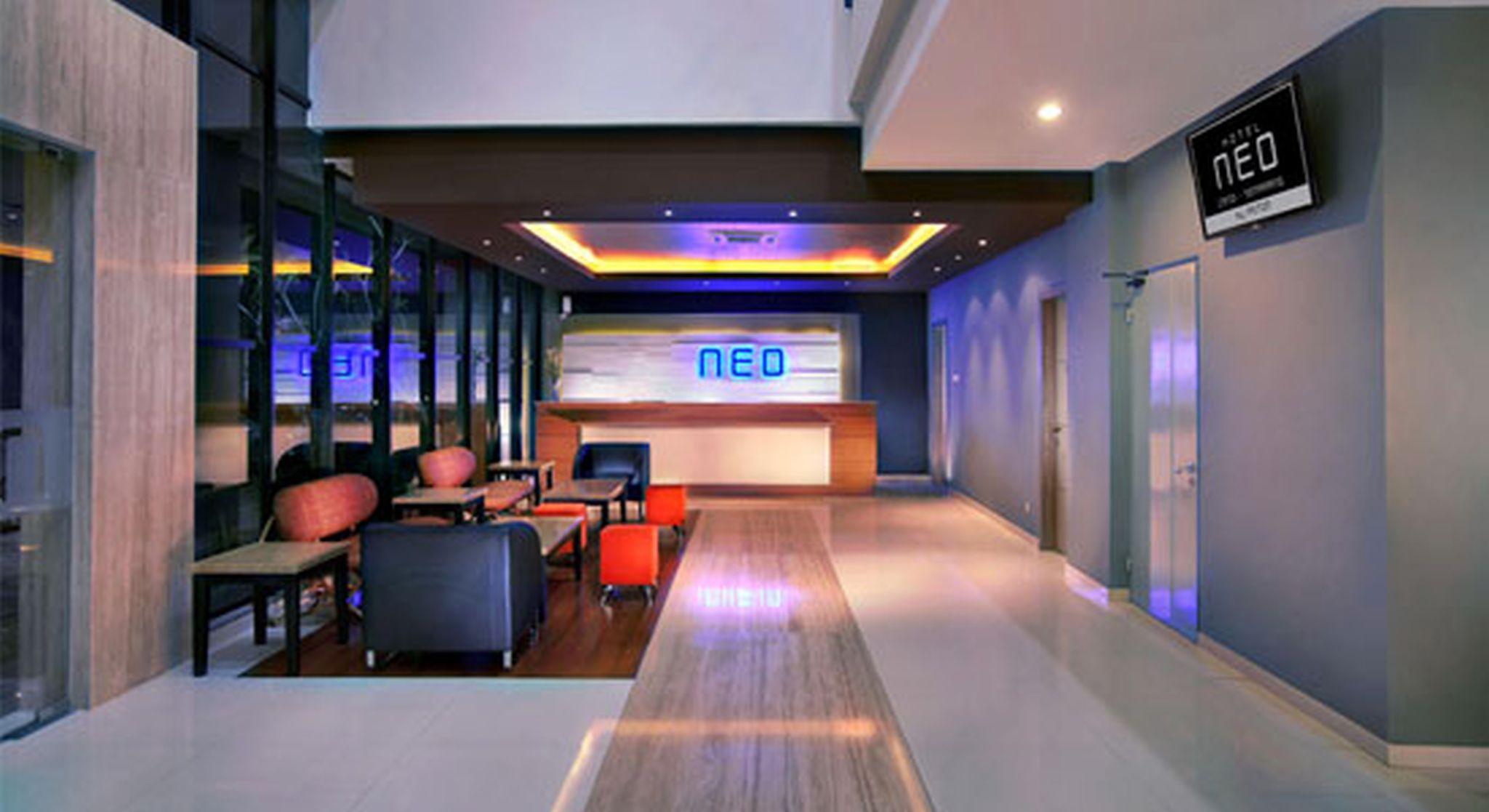 Hotel Neo Candi Simpang Lima - Semarang By Aston Exterior photo