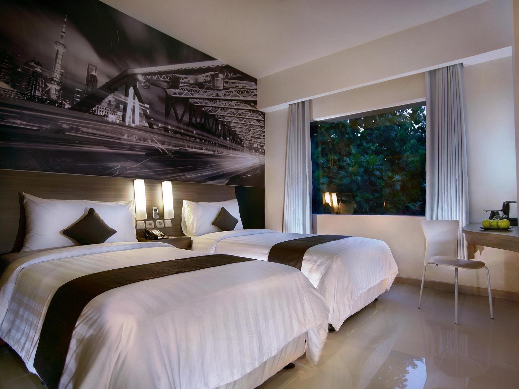 Hotel Neo Candi Simpang Lima - Semarang By Aston Exterior photo