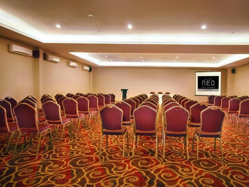 Hotel Neo Candi Simpang Lima - Semarang By Aston Exterior photo