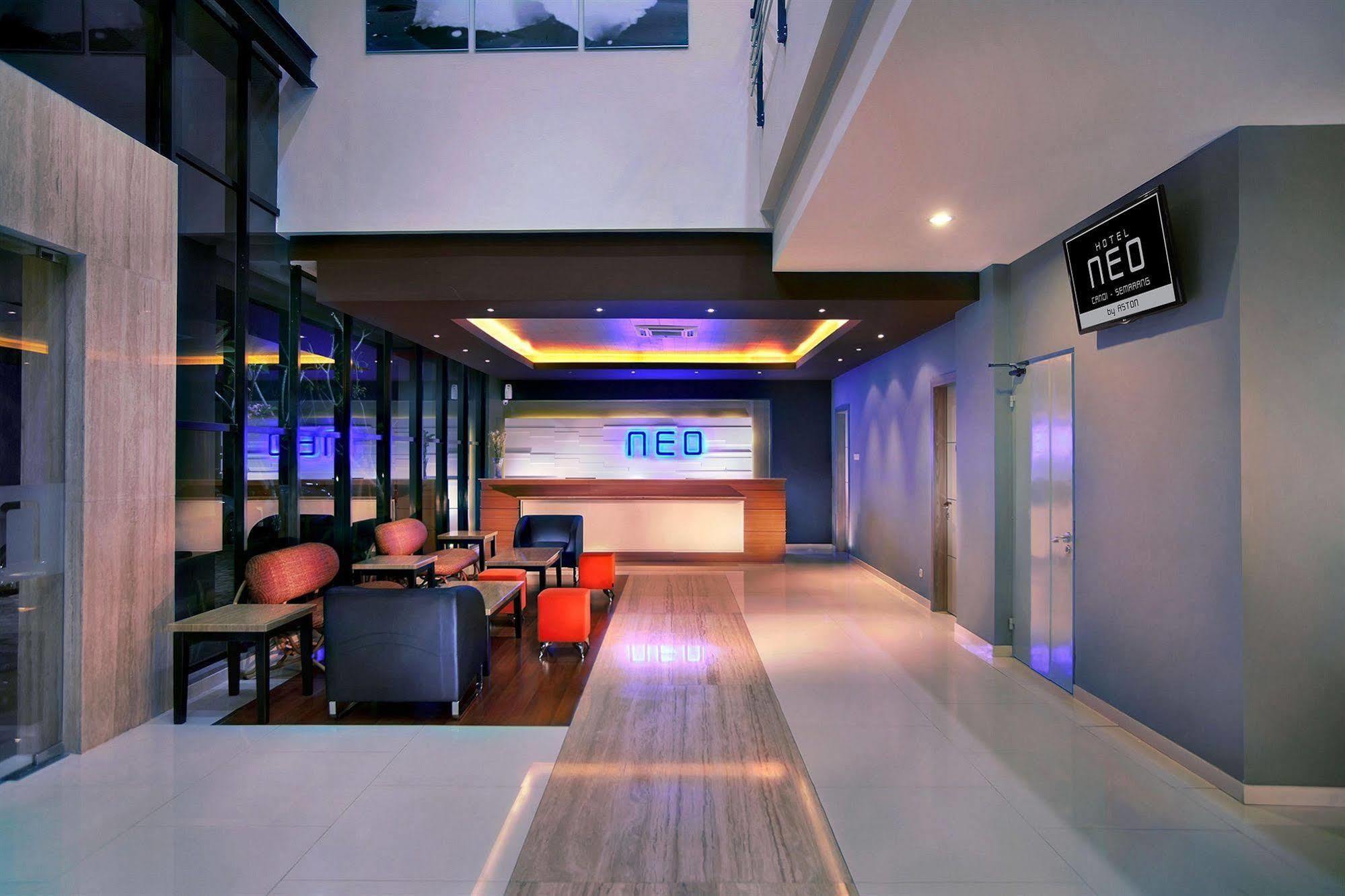Hotel Neo Candi Simpang Lima - Semarang By Aston Exterior photo